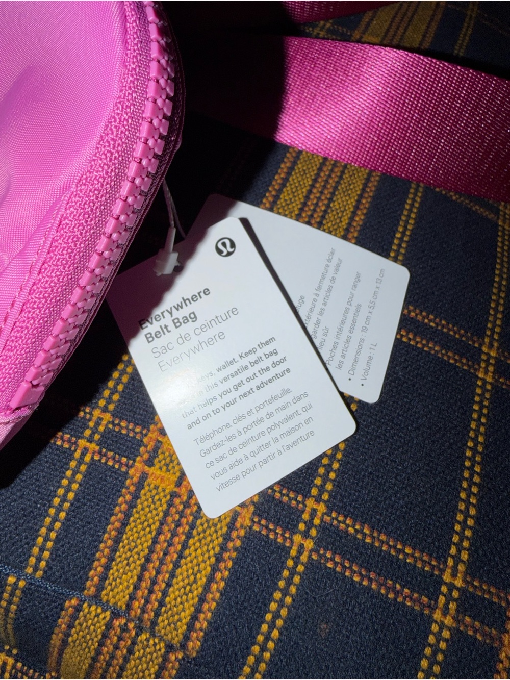 Lululemon Athletica Crossbody Belt Bag. 1L NWT Pow Pink - Picture 3 of 4